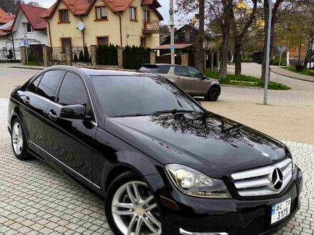 Мерседес Ц-Класс 2012 в Львове на Automoto.ua Черный Мерседес Ц-Класс, объемом двигателя 1.8 л и пробегом 232 тыс. км за 12200 $, фото 1 на Automoto.ua