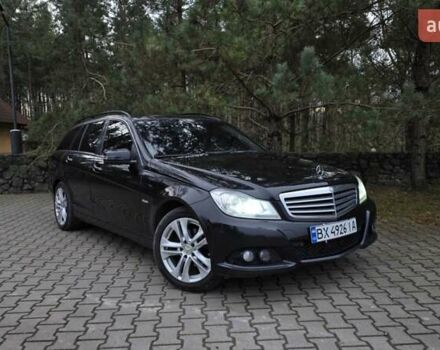 Чорний Мерседес Ц-Клас, об'ємом двигуна 2.14 л та пробігом 260 тис. км за 9700 $, фото 1 на Automoto.ua