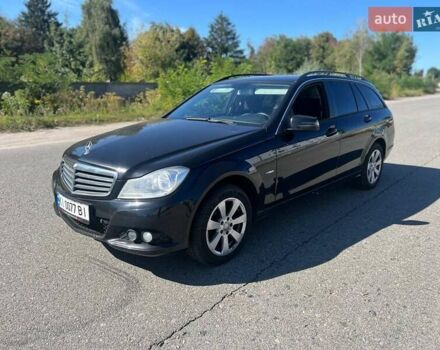 Чорний Мерседес Ц-Клас, об'ємом двигуна 2.1 л та пробігом 357 тис. км за 9999 $, фото 1 на Automoto.ua