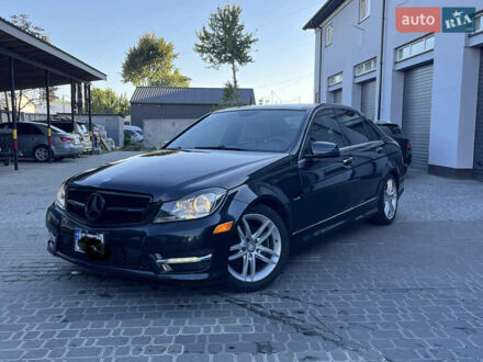 Черный Мерседес Ц-Класс, объемом двигателя 1.8 л и пробегом 245 тыс. км за 12200 $, фото 1 на Automoto.ua