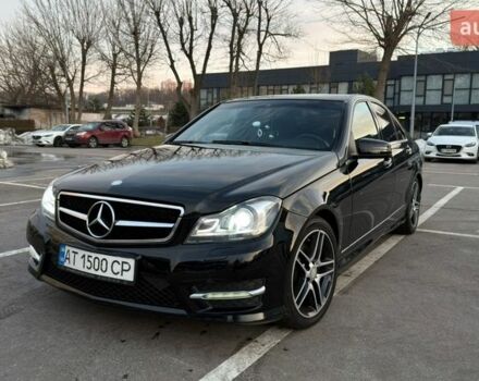 Черный Мерседес Ц-Класс, объемом двигателя 2.14 л и пробегом 290 тыс. км за 14000 $, фото 1 на Automoto.ua