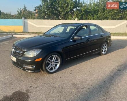 Черный Мерседес Ц-Класс, объемом двигателя 1.8 л и пробегом 139 тыс. км за 12000 $, фото 1 на Automoto.ua
