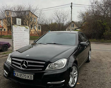 Черный Мерседес Ц-Класс, объемом двигателя 1.8 л и пробегом 200 тыс. км за 11300 $, фото 1 на Automoto.ua