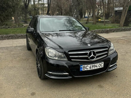 Мерседес Ц-Клас 2013 у Львові на Automoto.ua Чорний Мерседес Ц-Клас, об'ємом двигуна 2.15 л та пробігом 145 тис. км за 14350 $, фото 1 на Automoto.ua