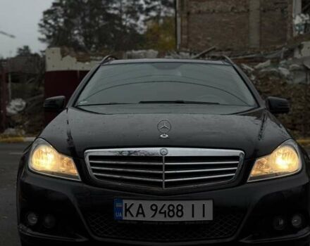 Черный Мерседес Ц-Класс, объемом двигателя 2.14 л и пробегом 277 тыс. км за 13999 $, фото 1 на Automoto.ua