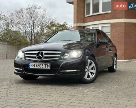 Черный Мерседес Ц-Класс, объемом двигателя 1.6 л и пробегом 208 тыс. км за 12800 $, фото 1 на Automoto.ua