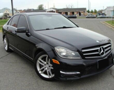 Чорний Мерседес Ц-Клас, об'ємом двигуна 3.5 л та пробігом 89 тис. км за 7600 $, фото 1 на Automoto.ua