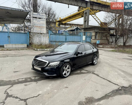 Черный Мерседес Ц-Класс, объемом двигателя 1.8 л и пробегом 160 тыс. км за 7999 $, фото 1 на Automoto.ua