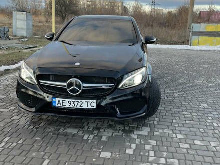 Мерседес Ц-Клас 2014 у Павлограде на Automoto.ua Чорний Мерседес Ц-Клас, об'ємом двигуна 1.6 л та пробігом 207 тис. км за 15300 $, фото 1 на Automoto.ua