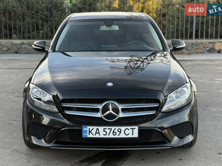 Черный Мерседес Ц-Класс, объемом двигателя 1.99 л и пробегом 170 тыс. км за 16500 $, фото 1 на Automoto.ua