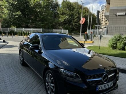 Мерседес Ц-Класс 2015 в Киеве на Automoto.ua Черный Мерседес Ц-Класс, объемом двигателя 2 л и пробегом 164 тыс. км за 19243 $, фото 1 на Automoto.ua