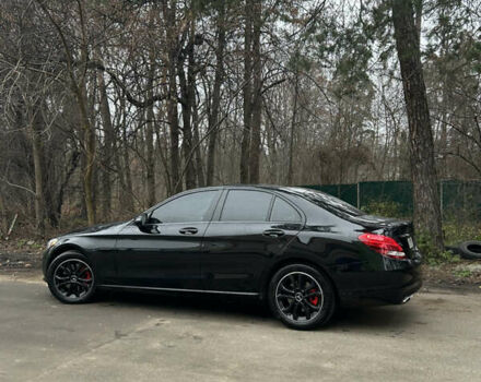 Чорний Мерседес Ц-Клас, об'ємом двигуна 1.99 л та пробігом 190 тис. км за 16999 $, фото 1 на Automoto.ua