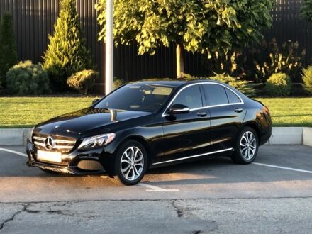 Чорний Мерседес Ц-Клас, об'ємом двигуна 2 л та пробігом 143 тис. км за 19800 $, фото 1 на Automoto.ua