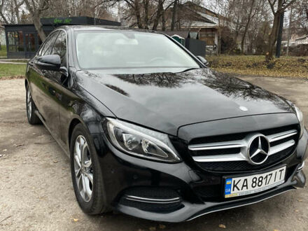 Черный Мерседес Ц-Класс, объемом двигателя 2.14 л и пробегом 340 тыс. км за 18999 $, фото 1 на Automoto.ua
