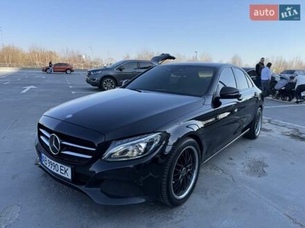 Мерседес Ц-Клас 2016 у Києві на Automoto.ua Чорний Мерседес Ц-Клас, об'ємом двигуна 2.14 л та пробігом 170 тис. км за 24800 $, фото 1 на Automoto.ua