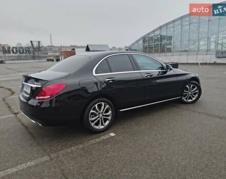 Черный Мерседес Ц-Класс, объемом двигателя 1.99 л и пробегом 105 тыс. км за 21500 $, фото 1 на Automoto.ua