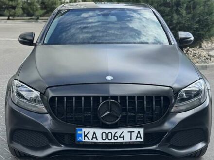 Мерседес Ц-Класс 2017 в Киеве на Automoto.ua Черный Мерседес Ц-Класс, объемом двигателя 2 л и пробегом 105 тыс. км за 23500 $, фото 1 на Automoto.ua