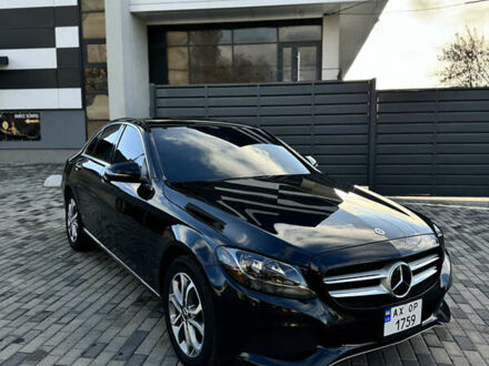 Чорний Мерседес Ц-Клас, об'ємом двигуна 2 л та пробігом 75 тис. км за 27500 $, фото 1 на Automoto.ua