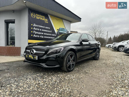 Черный Мерседес Ц-Класс, объемом двигателя 2 л и пробегом 152 тыс. км за 23900 $, фото 1 на Automoto.ua