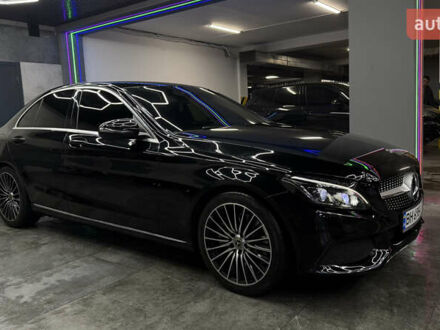 Чорний Мерседес Ц-Клас, об'ємом двигуна 1.99 л та пробігом 189 тис. км за 20800 $, фото 1 на Automoto.ua