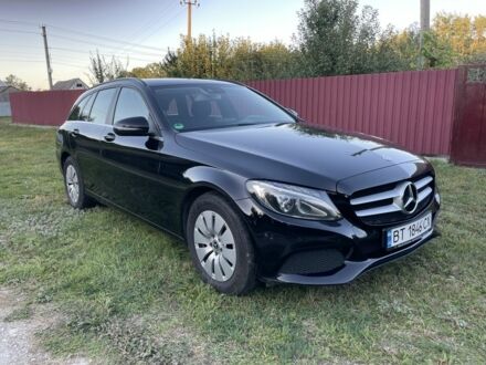 Мерседес Ц-Класс 2018 в Белой Церкве на Automoto.ua Черный Мерседес Ц-Класс, объемом двигателя 2.2 л и пробегом 340 тыс. км за 19500 $, фото 1 на Automoto.ua