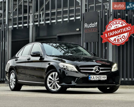 Чорний Мерседес Ц-Клас, об'ємом двигуна 1.5 л та пробігом 56 тис. км за 27000 $, фото 1 на Automoto.ua