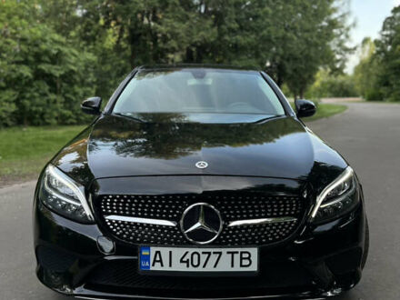 Мерседес Ц-Клас 2019 у Києві на Automoto.ua Чорний Мерседес Ц-Клас, об'ємом двигуна 1.99 л та пробігом 54 тис. км за 26800 $, фото 1 на Automoto.ua