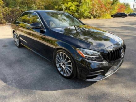 Черный Мерседес Ц-Класс, объемом двигателя 2 л и пробегом 46 тыс. км за 8000 $, фото 1 на Automoto.ua