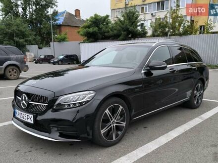 Мерседес Ц-Клас 2020 у Харкові на Automoto.ua Чорний Мерседес Ц-Клас, об'ємом двигуна 2 л та пробігом 131 тис. км за 31500 $, фото 1 на Automoto.ua