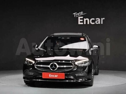 Мерседес Ц-Класс 2024 в Киеве на Automoto.ua Черный Мерседес Ц-Класс, объемом двигателя 0 л и пробегом 10 тыс. км за 37371 $, фото 1 на Automoto.ua