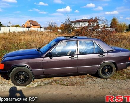 Фиолетовый Мерседес Ц-Класс, объемом двигателя 1.8 л и пробегом 190 тыс. км за 5000 $, фото 3 на Automoto.ua