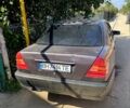 Фіолетовий Мерседес Ц-Клас, об'ємом двигуна 2 л та пробігом 200 тис. км за 2100 $, фото 5 на Automoto.ua