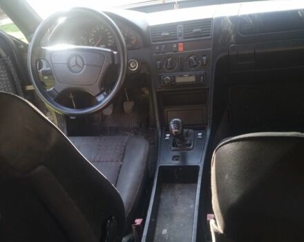 Фіолетовий Мерседес Ц-Клас, об'ємом двигуна 1.8 л та пробігом 555 тис. км за 800 $, фото 11 на Automoto.ua