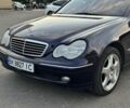 Фиолетовый Мерседес Ц-Класс, объемом двигателя 2.1 л и пробегом 210 тыс. км за 5300 $, фото 12 на Automoto.ua