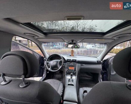 Фиолетовый Мерседес Ц-Класс, объемом двигателя 2.7 л и пробегом 320 тыс. км за 4600 $, фото 19 на Automoto.ua