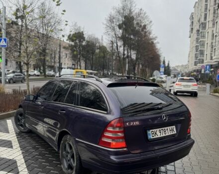 Фиолетовый Мерседес Ц-Класс, объемом двигателя 2.7 л и пробегом 290 тыс. км за 4600 $, фото 14 на Automoto.ua