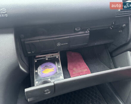 Фиолетовый Мерседес Ц-Класс, объемом двигателя 2.7 л и пробегом 320 тыс. км за 4600 $, фото 23 на Automoto.ua