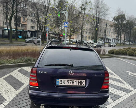 Фиолетовый Мерседес Ц-Класс, объемом двигателя 2.7 л и пробегом 320 тыс. км за 4600 $, фото 17 на Automoto.ua