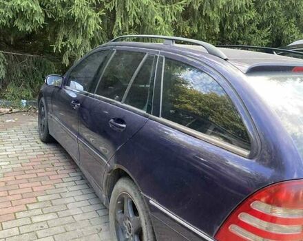 Фиолетовый Мерседес Ц-Класс, объемом двигателя 2.69 л и пробегом 360 тыс. км за 4500 $, фото 2 на Automoto.ua