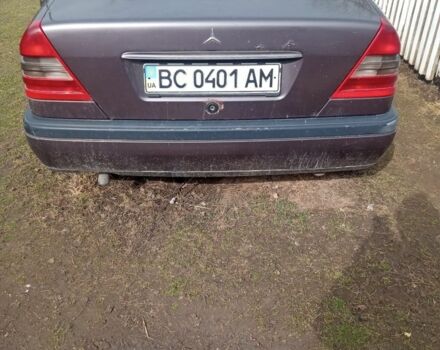 Фіолетовий Мерседес Ц-Клас, об'ємом двигуна 1.8 л та пробігом 555 тис. км за 800 $, фото 1 на Automoto.ua