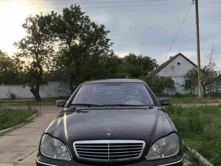 Мерседес Ц-Клас 2001 у Миколаєві на Automoto.ua Фіолетовий Мерседес Ц-Клас, об'ємом двигуна 4 л та пробігом 250 тис. км за 4500 $, фото 1 на Automoto.ua