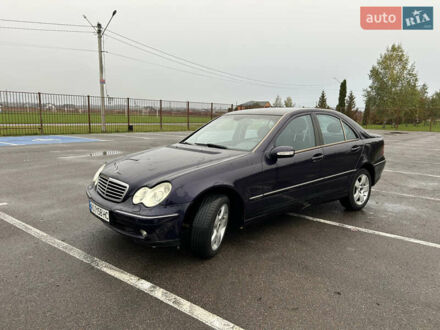 Мерседес Ц-Класс 2003 в Луцке на Automoto.ua Фиолетовый Мерседес Ц-Класс, объемом двигателя 2.2 л и пробегом 400 тыс. км за 4200 $, фото 1 на Automoto.ua