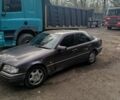Коричневий Мерседес Ц-Клас, об'ємом двигуна 2.5 л та пробігом 320 тис. км за 3400 $, фото 4 на Automoto.ua