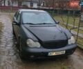 Коричневий Мерседес Ц-Клас, об'ємом двигуна 2.2 л та пробігом 300 тис. км за 2000 $, фото 1 на Automoto.ua