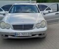 Коричневый Мерседес Ц-Класс, объемом двигателя 1.8 л и пробегом 212 тыс. км за 5000 $, фото 1 на Automoto.ua