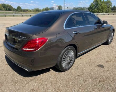 Коричневий Мерседес Ц-Клас, об'ємом двигуна 2 л та пробігом 80 тис. км за 7400 $, фото 4 на Automoto.ua