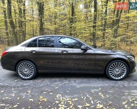 Коричневый Мерседес Ц-Класс, объемом двигателя 2.2 л и пробегом 180 тыс. км за 27300 $, фото 3 на Automoto.ua