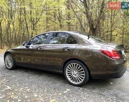 Коричневый Мерседес Ц-Класс, объемом двигателя 2.2 л и пробегом 180 тыс. км за 27300 $, фото 5 на Automoto.ua