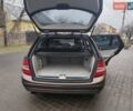 Коричневый Мерседес Ц-Класс, объемом двигателя 2.15 л и пробегом 300 тыс. км за 10000 $, фото 4 на Automoto.ua