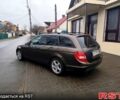 Коричневый Мерседес Ц-Класс, объемом двигателя 2.1 л и пробегом 300 тыс. км за 11500 $, фото 1 на Automoto.ua